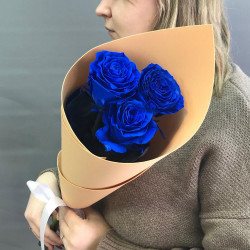 Букет из 3 синих роз